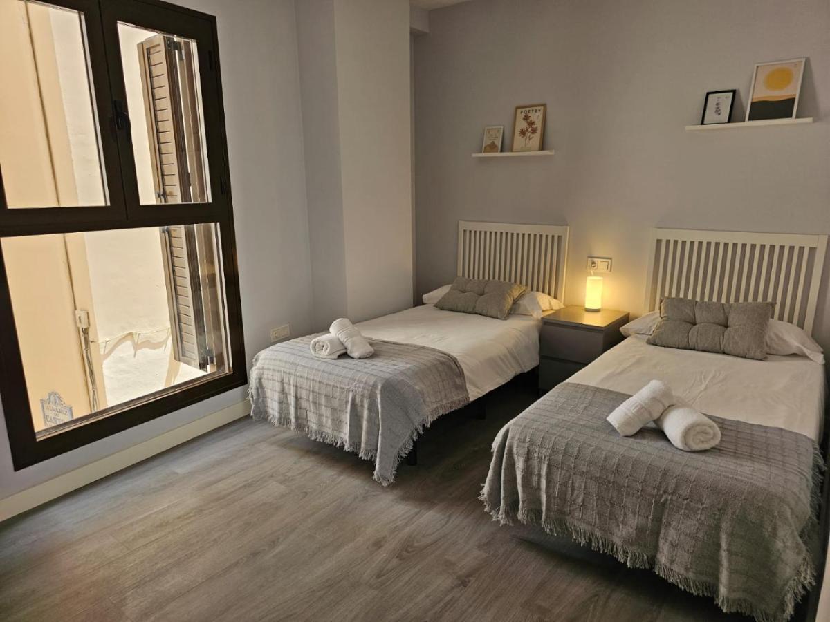 Imeda Apartamentos Piedra Santa غرناطة المظهر الخارجي الصورة