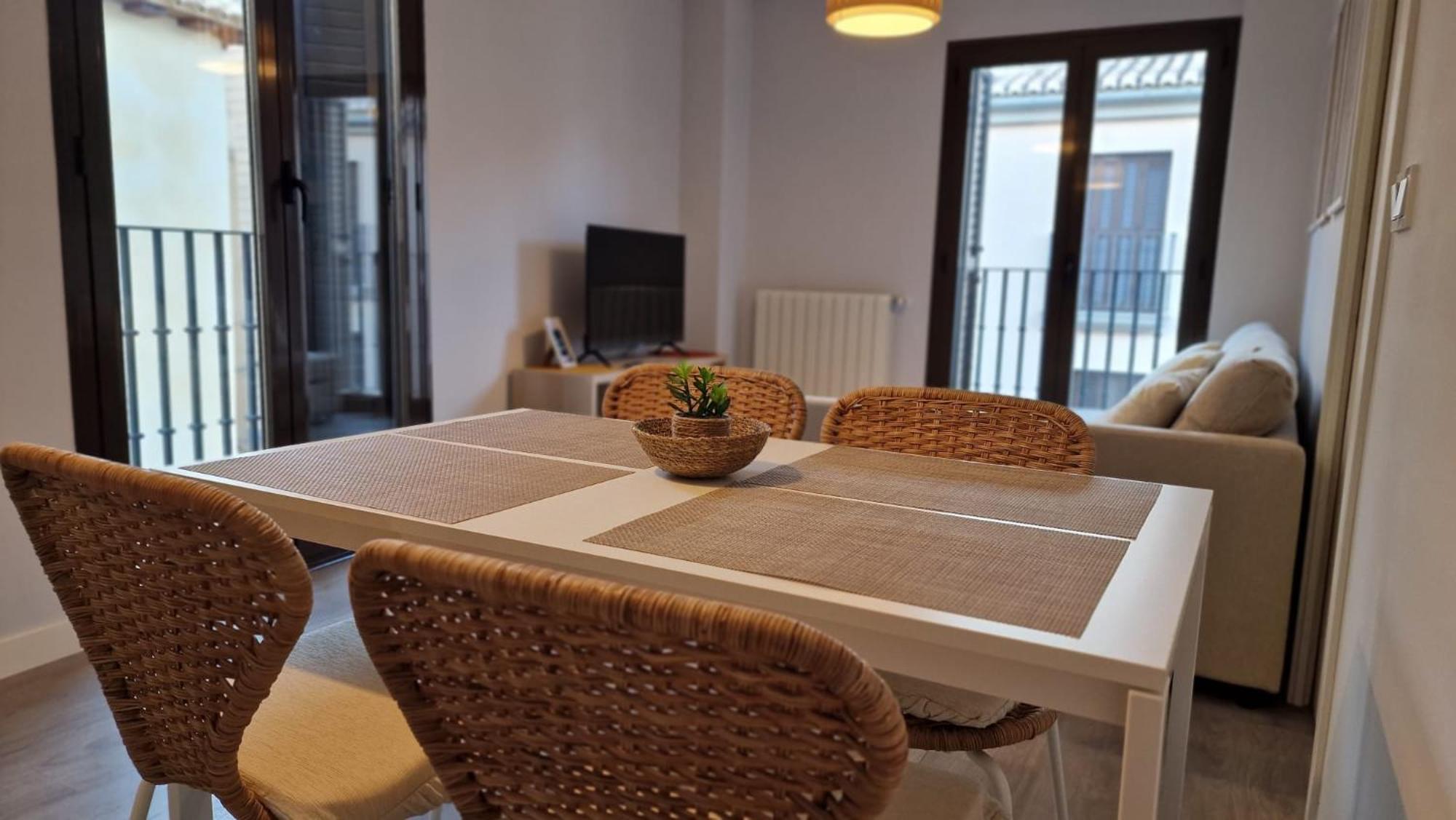 Imeda Apartamentos Piedra Santa غرناطة المظهر الخارجي الصورة
